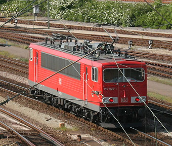 155 020-1 running solo at Maschen rbf